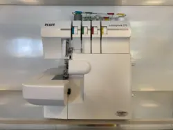 Pfaff Hobbylock 2,0