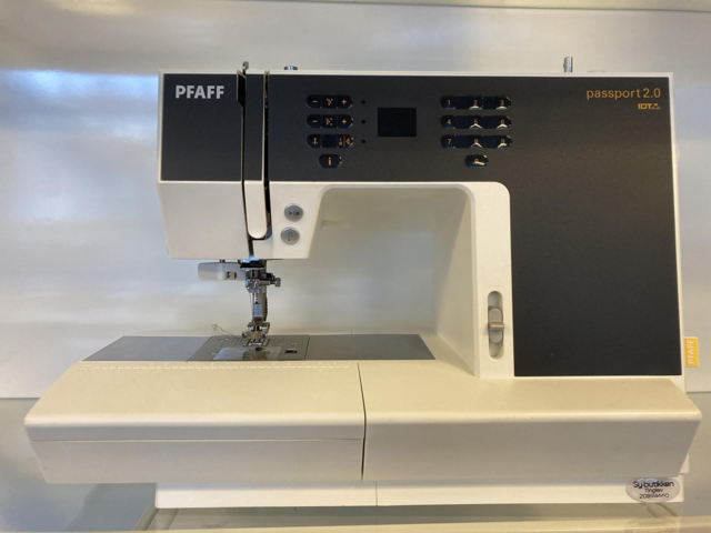 Pfaff Passport 2.0