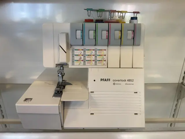 Pfaff 4852 Over/Coverlock